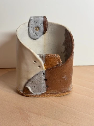 Small decorative pot