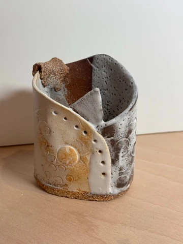 Small decorative pot